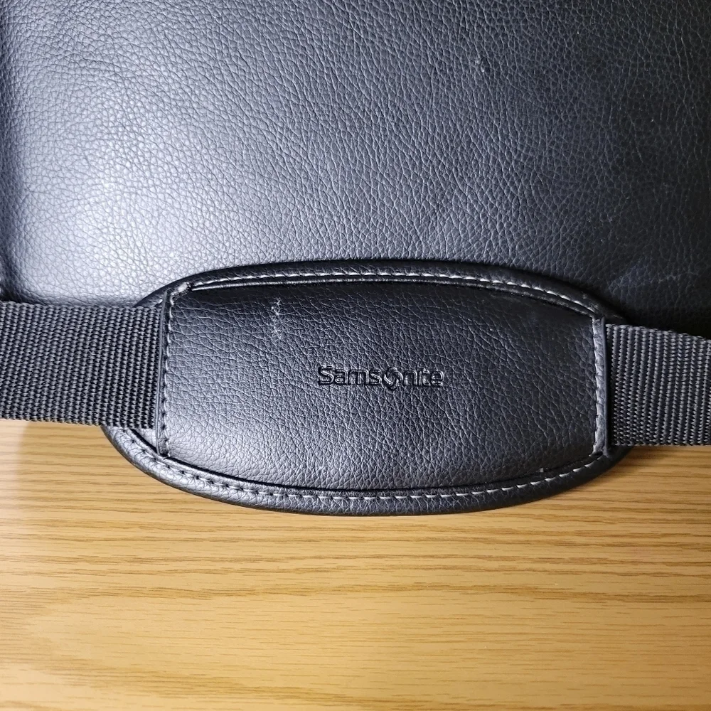 𝅺samsonite School/Business Handbag Organizer - Excellent Condition